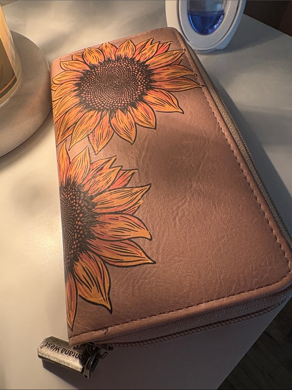MONTANA WEST VINTAGE SUNFLOWER ZIPPER WALLET - Picture 7 of 7